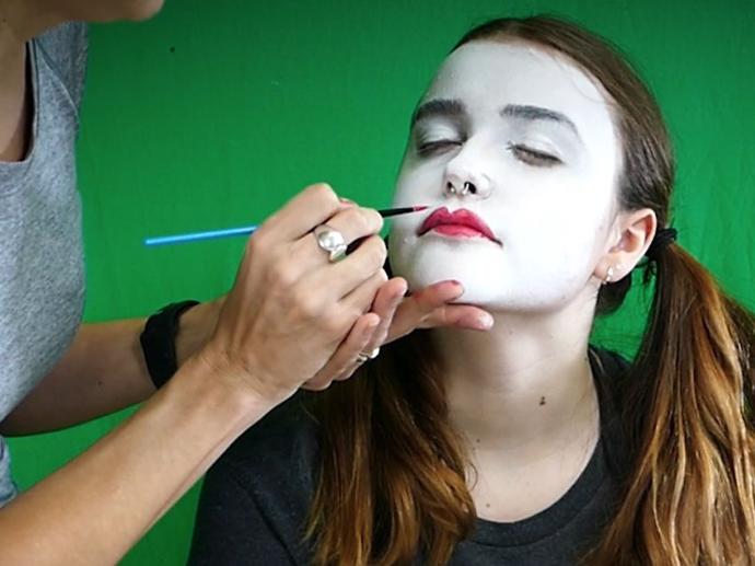 Face Paint Harley Quinn design Step 2