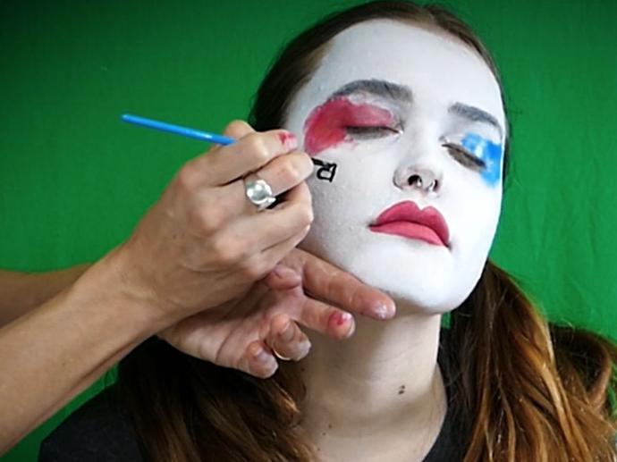 Face Paint Harley Quinn design Step 5